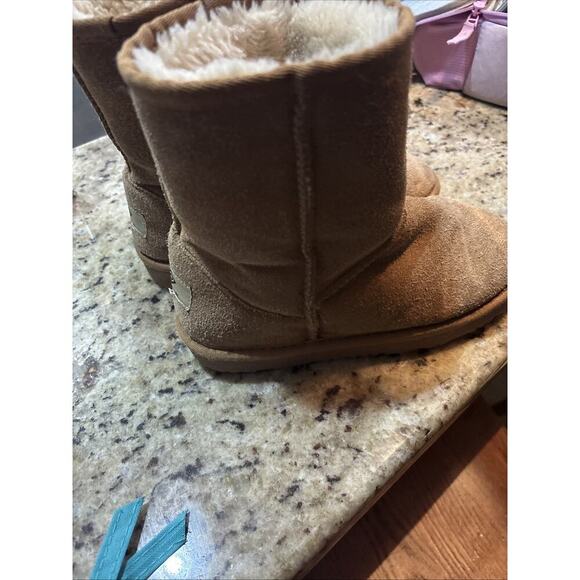 Youth - BearPaw Boots - Brown - 3 US - Picture 5 of 6